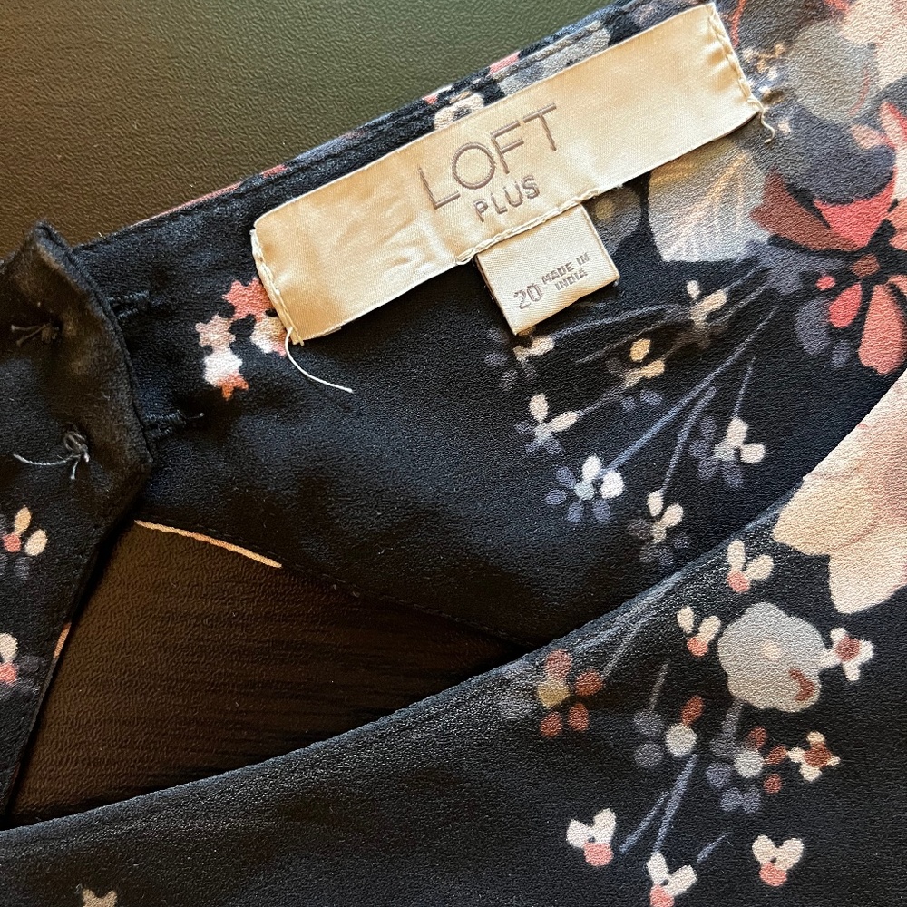 LOFT long sleeve blouse